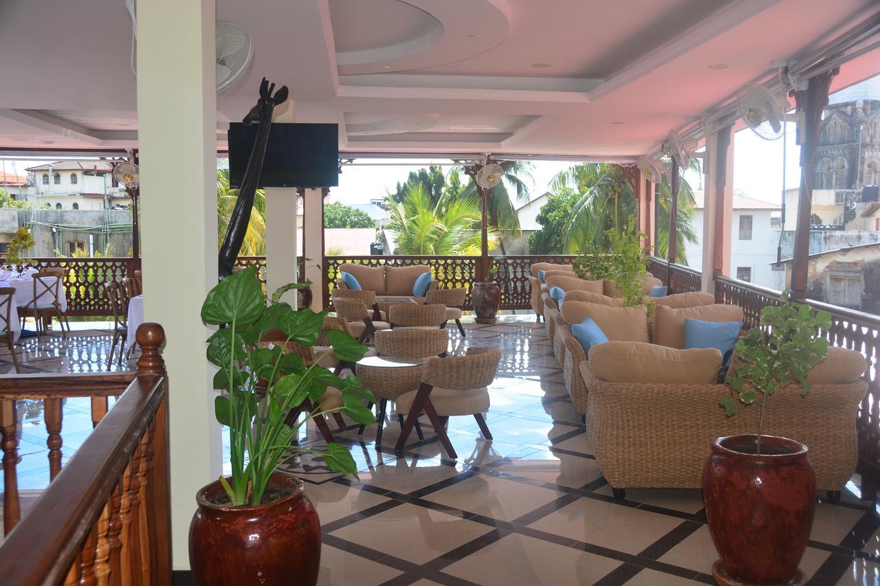Spice Palace 4*